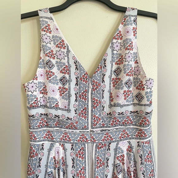 Ann Taylor Scarf Maxi Floral Dress Size 6 - Picture 3 of 7